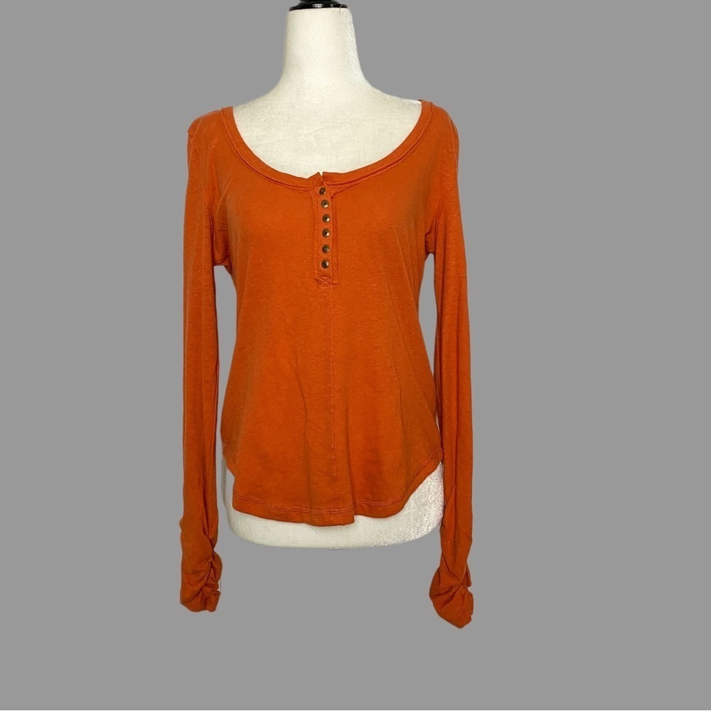 ❤️ S ❤️ NWT Anthro Henley Low Cut Linen Cotton Ruched Cuffs​